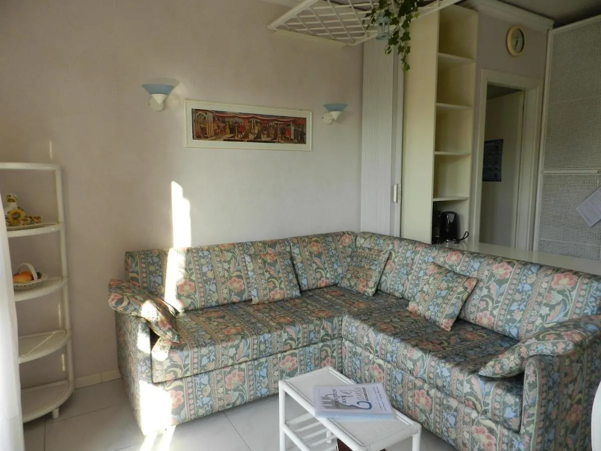 Apartment Bardolino In - Regarda Travel 0*,  Italy