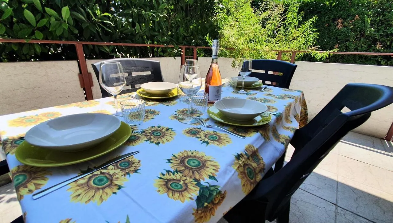 Apartment Bardolino In - Regarda Travel